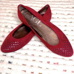 AGL Berry‎ red suede flats size 8.5, EU 38 1/2. Silver grommets. Almond toe. EUC
